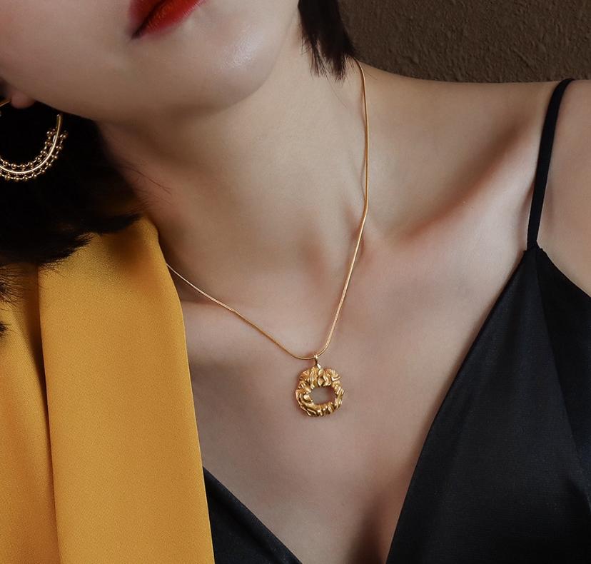 Golden Halo Pendant Necklace