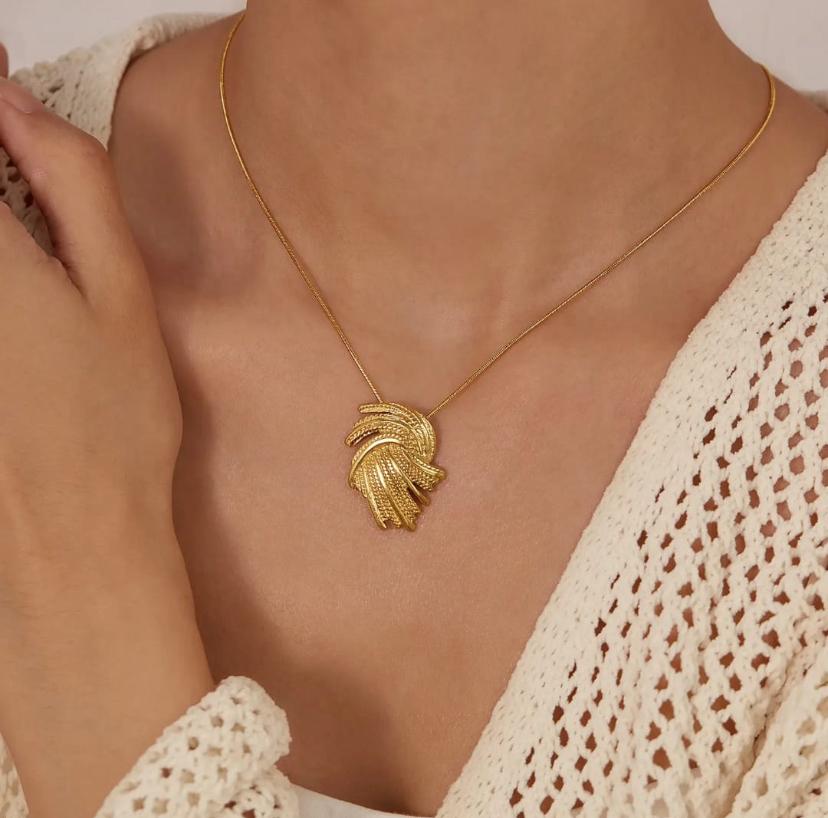 Aurelia Feather Necklace