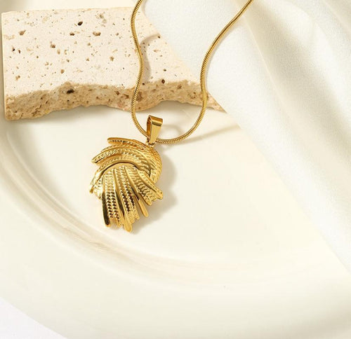 Aurelia Feather Necklace