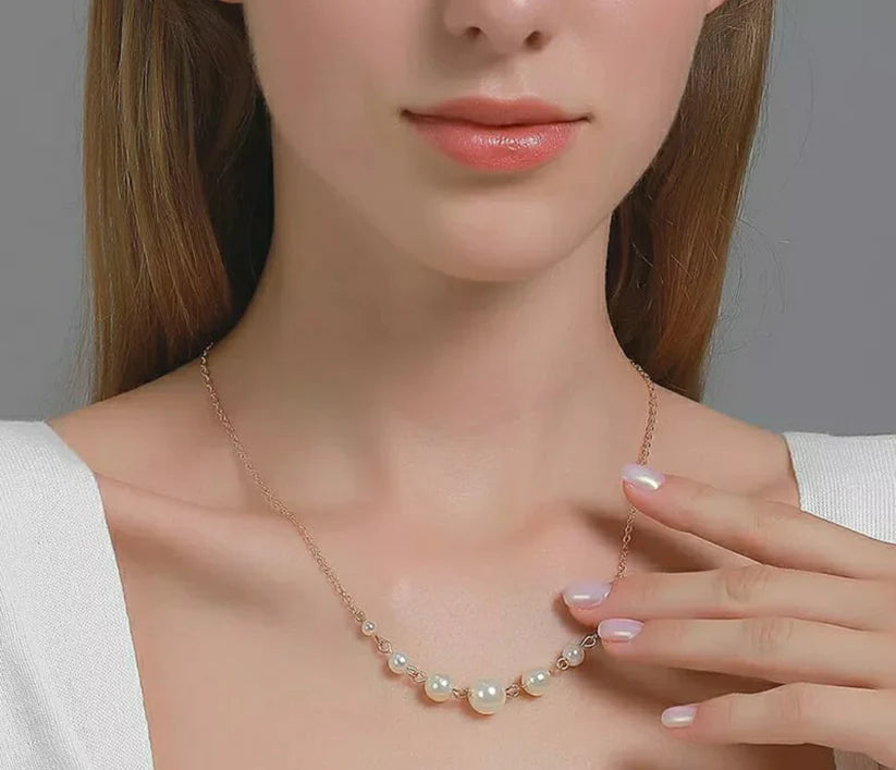 Elegant Pearl Accent Necklace