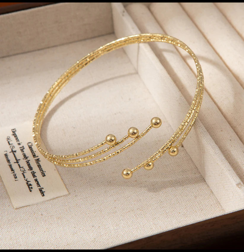 Armlets for girls