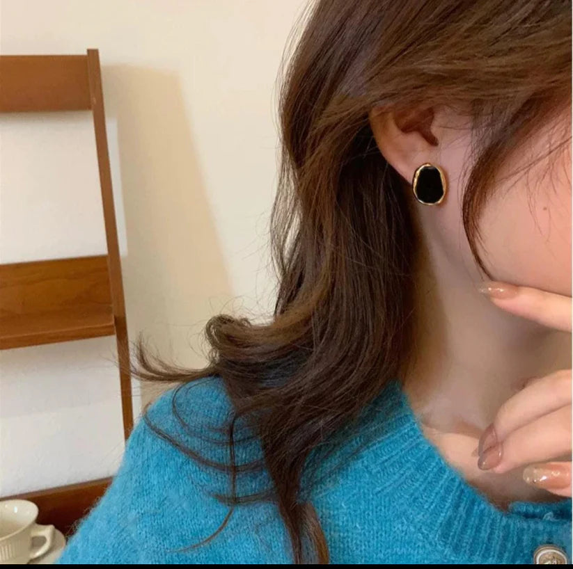 Minimalist Black Oval Gold Trim Stud Earrings